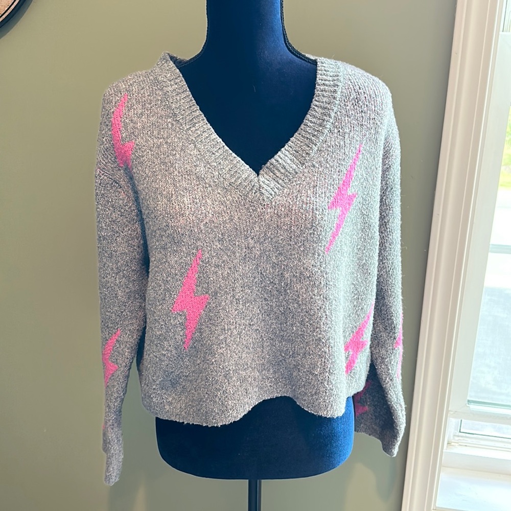 Woman’s cropped sweater
